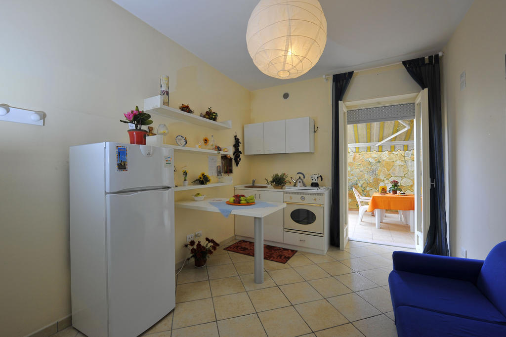 Barocco.Oberdan Bed & Breakfast Lecce Dış mekan fotoğraf
