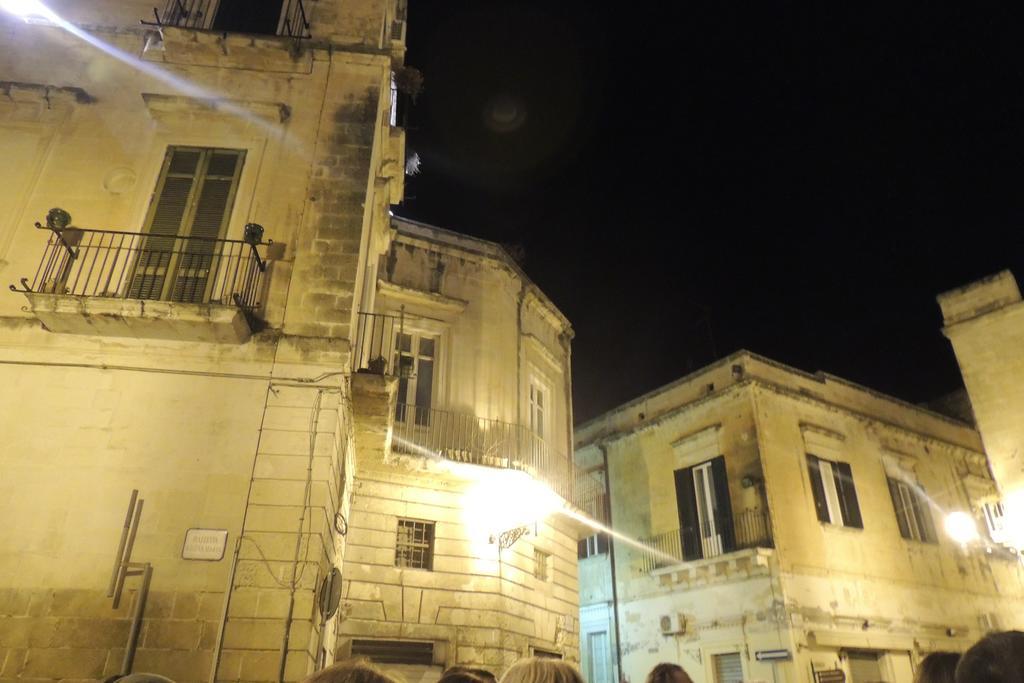 Barocco.Oberdan Bed & Breakfast Lecce Dış mekan fotoğraf