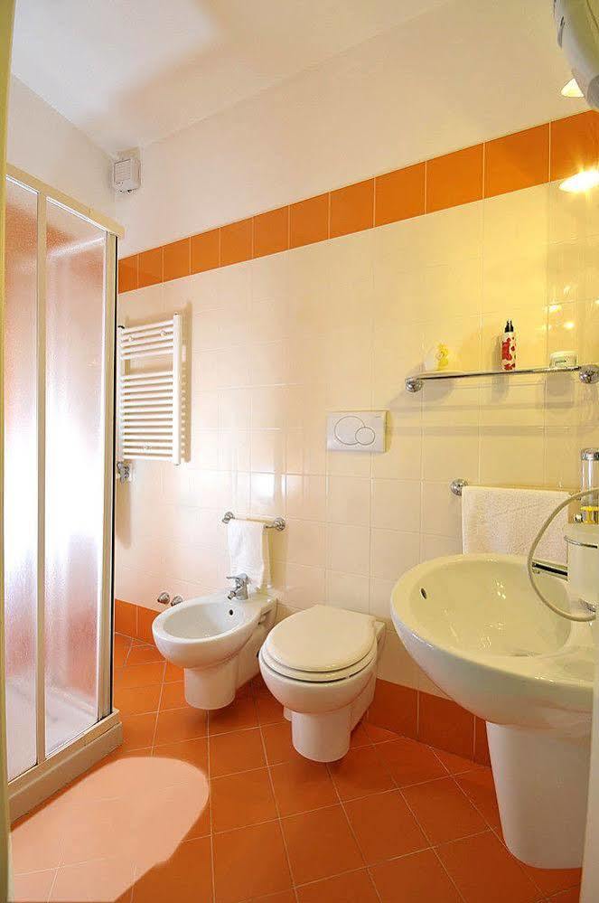 Barocco.Oberdan Bed & Breakfast Lecce Dış mekan fotoğraf