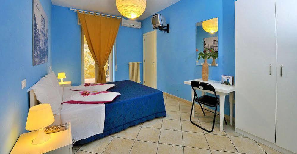 Barocco.Oberdan Bed & Breakfast Lecce Dış mekan fotoğraf