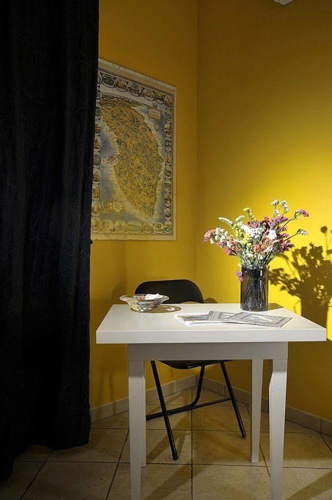 Barocco.Oberdan Bed & Breakfast Lecce Dış mekan fotoğraf